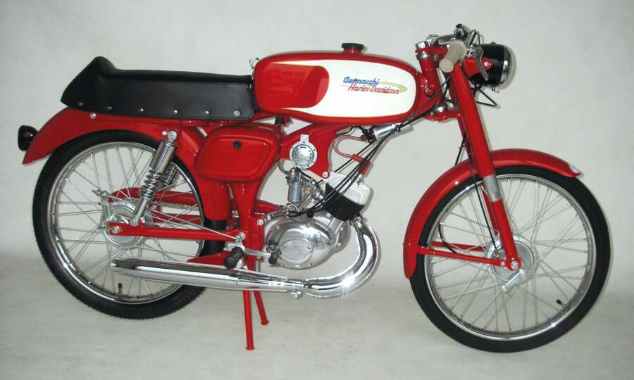 Aermacchi sport 1